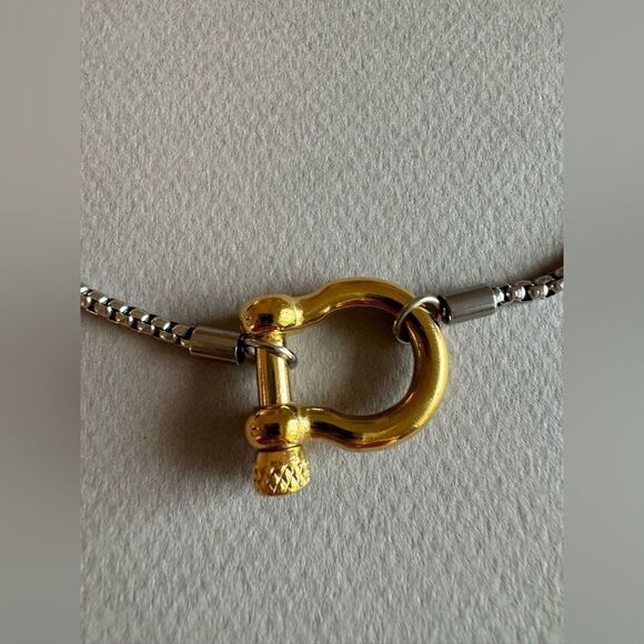 Gold and Silver Chain Necklace A910 - Picture 4 of 4